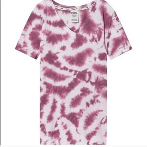 VS PINK Tee